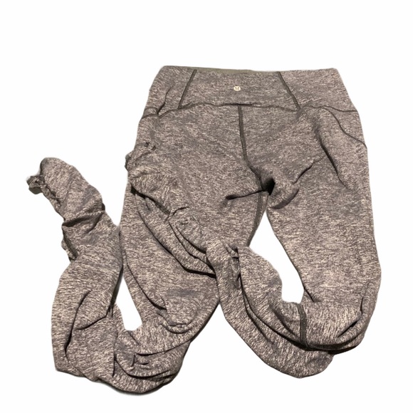 RARE lululemon Cinched bottom leggings - Picture 2 of 5